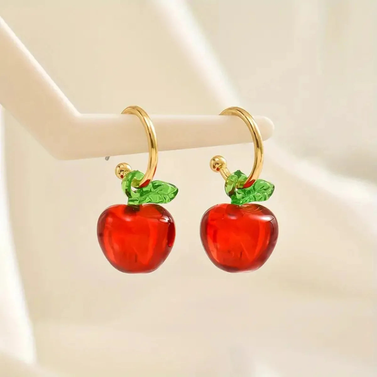 Pendientes de resina de manzana roja y cereza ✨   Lindos pendientes de moda dulces y delicados para mujer - Frutas adorables - Joyería diaria inspirada