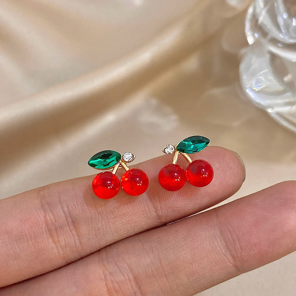 Pendientes románticos de hoja de cerezo roja para mujer, pendientes Piercing de acero inoxidable antialérgicos, joyería nueva de moda 2025