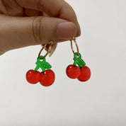 Pendientes de resina de manzana roja y cereza ✨   Lindos pendientes de moda dulces y delicados para mujer - Frutas adorables - Joyería diaria inspirada