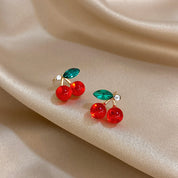 Pendientes románticos de hoja de cerezo roja para mujer, pendientes Piercing de acero inoxidable antialérgicos, joyería nueva de moda 2025