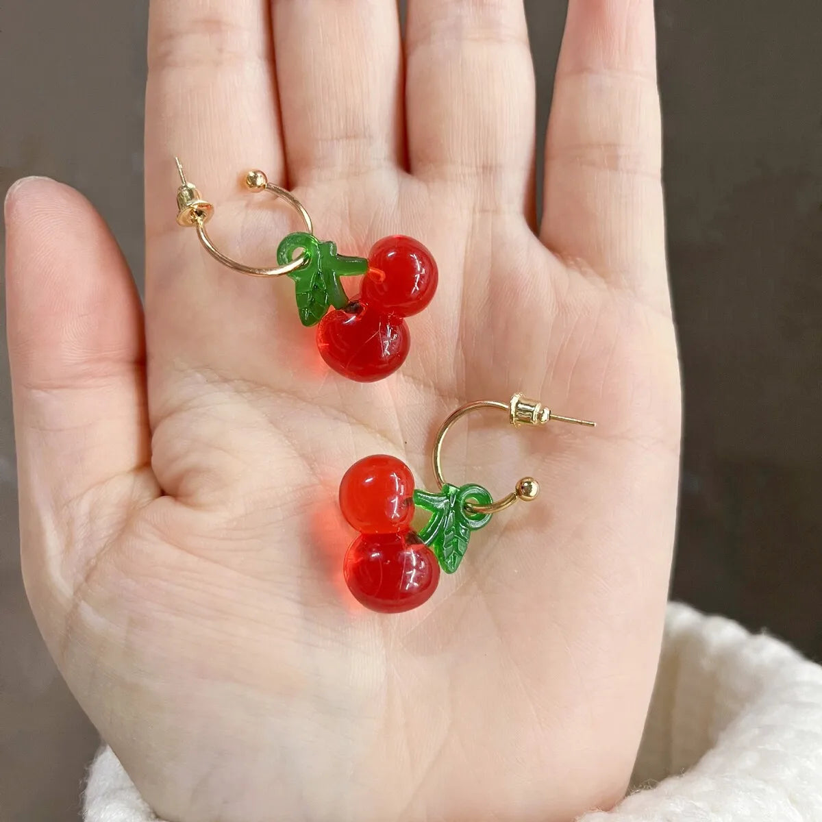 Pendientes de resina de manzana roja y cereza ✨   Lindos pendientes de moda dulces y delicados para mujer - Frutas adorables - Joyería diaria inspirada
