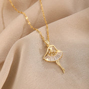 Collares con colgante de circonita de cristal para mujer, bailarina elegante y dulce, moda coreana, regalo de joyería Sexy de acero inoxidable