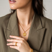 Anillo de oro ajustable apilable