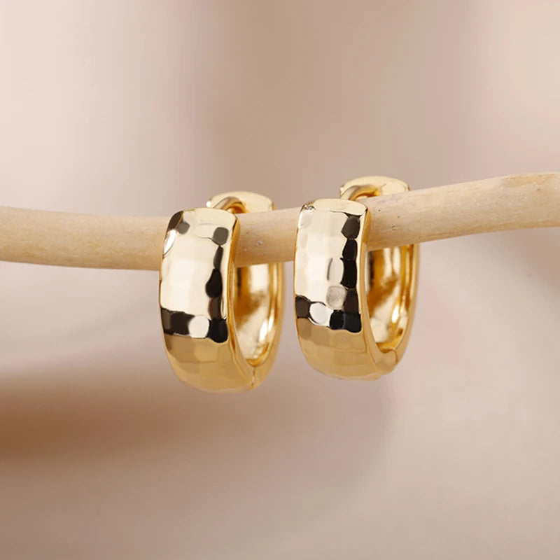 Pendientes de aro pequeños de Color dorado para mujer, pendientes de acero inoxidable de Color plateado, joyería Piercing de tendencia 2024, pendientes de regalo para mujer