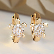 Pendientes de aro con forma de tortuga marina para mujer, piedra de circón verde, Color dorado Vintage, hebilla pequeña para oreja, joyería de boda, regalo para el día de la madre