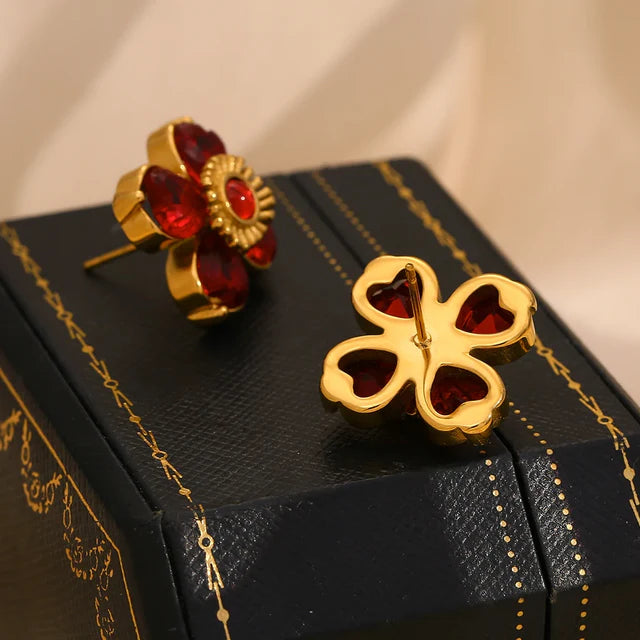 Pendiente de flor de circón