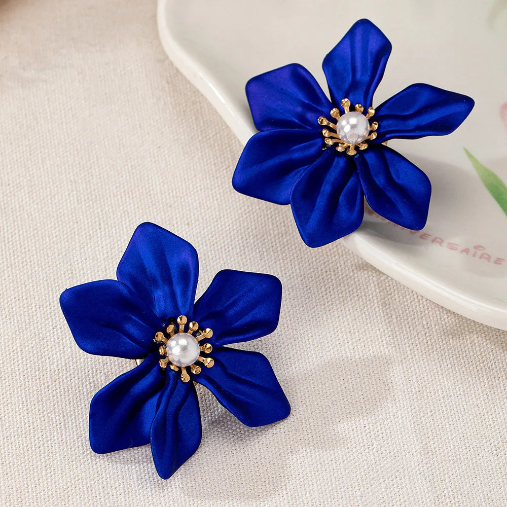 Pendientes de tuerca para mujer, flor, perla de imitación, Retro, elegancia, temperamento, regalo de fiesta, joyería de moda OL CE227