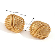 Pendientes de botón elegantes