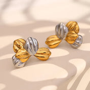 Pendientes de hojas elegantes