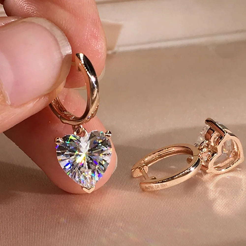 Encantadores pendientes de aro de Color dorado con forma de corazón, pendientes colgantes de circón para mujer, joyería de boda, regalo para mujeres y niñas