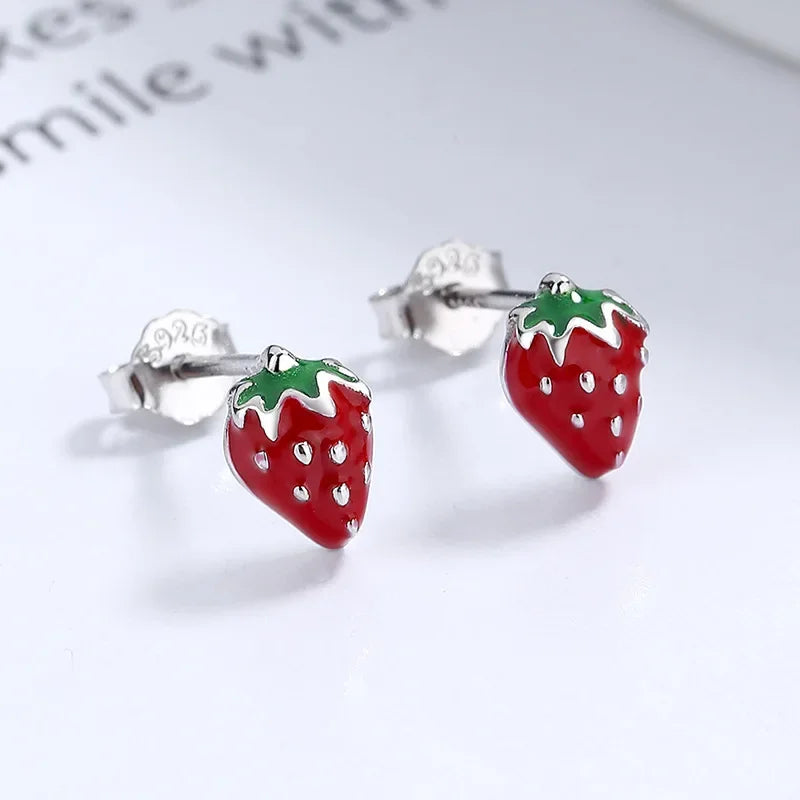 Pendientes pequeños y bonitos de fresa roja para mujer, pendientes de regalo de cumpleaños, accesorios de joyería