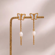 Elegantes pendientes de mariposa