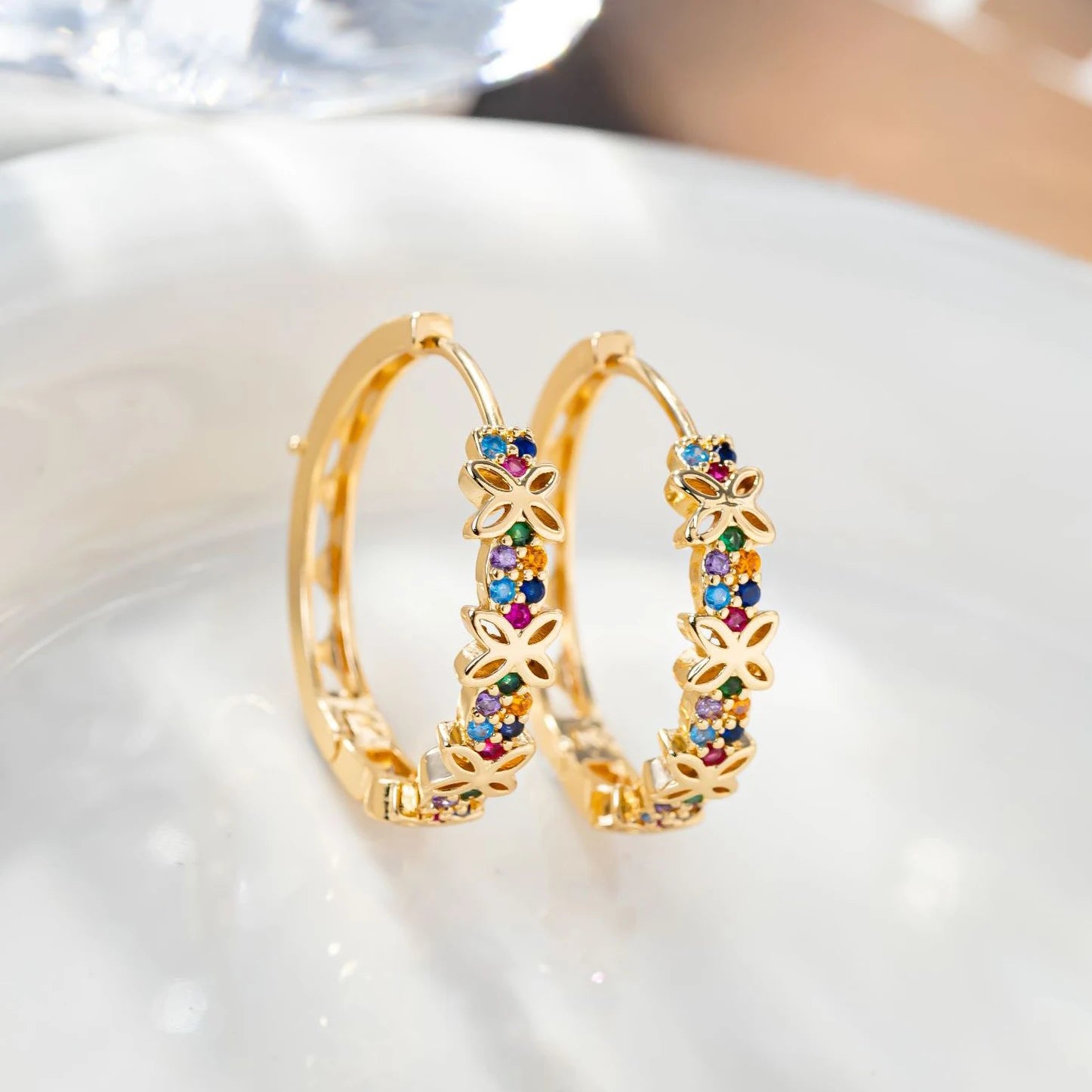 Pendientes de aro de piedra de circón con flor de arcoíris para mujer, joyería de boda de Color dorado de lujo para mujer