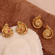 Pendientes de caracol con circonitas