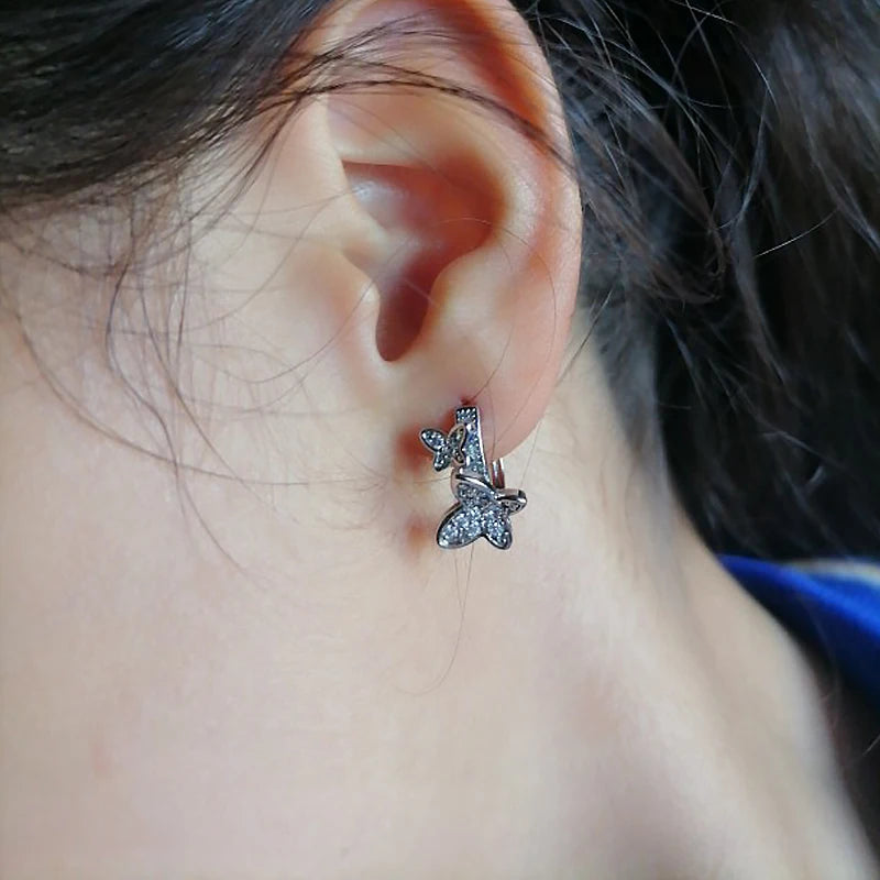 Pendientes de mariposa para mujeres y niñas, aretes modernos de acero inoxidable de Color dorado, tendencia nueva en joyería estética de boda para mujer 2024