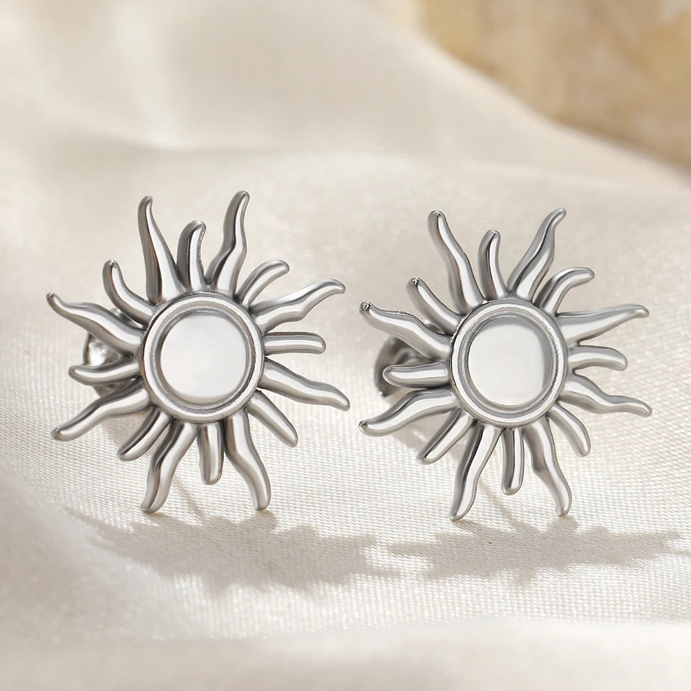 Pendientes de acero inoxidable Moda retro Elegante temperamento Plantas Pendientes de flores de girasol Joyería de mujer Ropa de desplazamiento diario