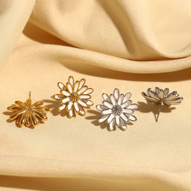 Pendientes de flores de oro