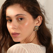 Pendientes geométricos de oro