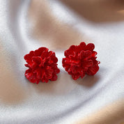 Pendientes de tuerca de flor blanca y roja para mujer, aretes grandes de pétalos plegables acrílicos a la moda, joyería dulce para fiesta de boda, regalo para niña