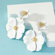 Pendientes colgantes de flores fucsia para mujer, chapados en oro, Spray blanco fucsia, pendientes colgantes de flores grandes, pendientes nupciales de vacaciones