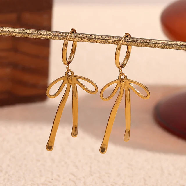 Pendientes de lazo largo