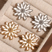 Pendientes de flores de oro