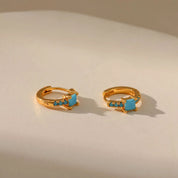 Pendientes de aro de turquesa con incrustaciones de círculo pequeño chapado en oro de 18 quilates para mujer, abalorio impermeable, regalo de fiesta, joyería de tendencia diaria