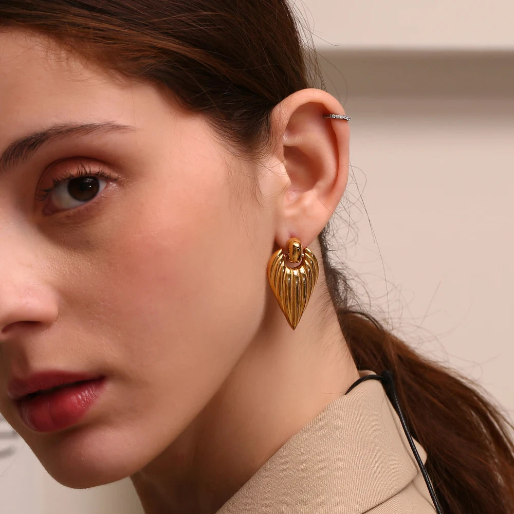 E.B.belle-pendientes de empalme de fundición de corazón y plumas, joyería de moda, decoración de acero inoxidable 316L resistente al agua