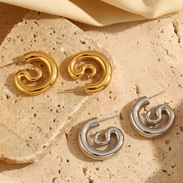Pendientes de serpiente de oro