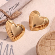 Pendientes de corazón en capas