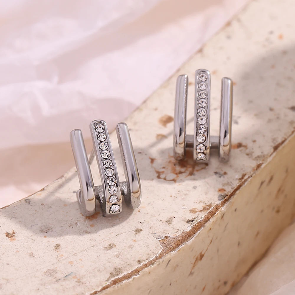 E.B.belle-pendientes de gancho curvo en forma de J de tres capas con diamantes de imitación, joyería de acero inoxidable 316L chapada en oro de 18 quilates para mujer
