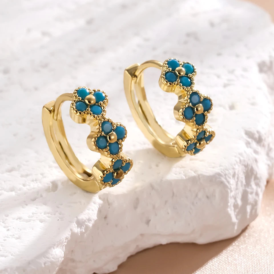 ZAKOL nuevos pendientes de aro de flor turquesa para mujer moda clásica trébol de cuatro hojas azul accesorios diarios para las orejas joyería