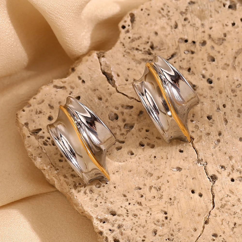 Elegantes pendientes de oro