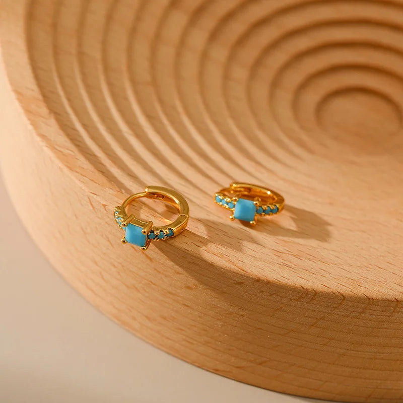 Pendientes de aro de turquesa con incrustaciones de círculo pequeño chapado en oro de 18 quilates para mujer, abalorio impermeable, regalo de fiesta, joyería de tendencia diaria