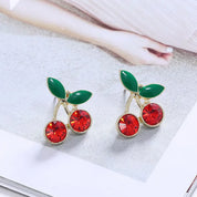 Pendientes de tuerca de cereza roja con diamantes de imitación para mujer, aretes pequeños y frescos, aretes de fruta dulce, temperamento, regalos de joyería de fiesta avanzados