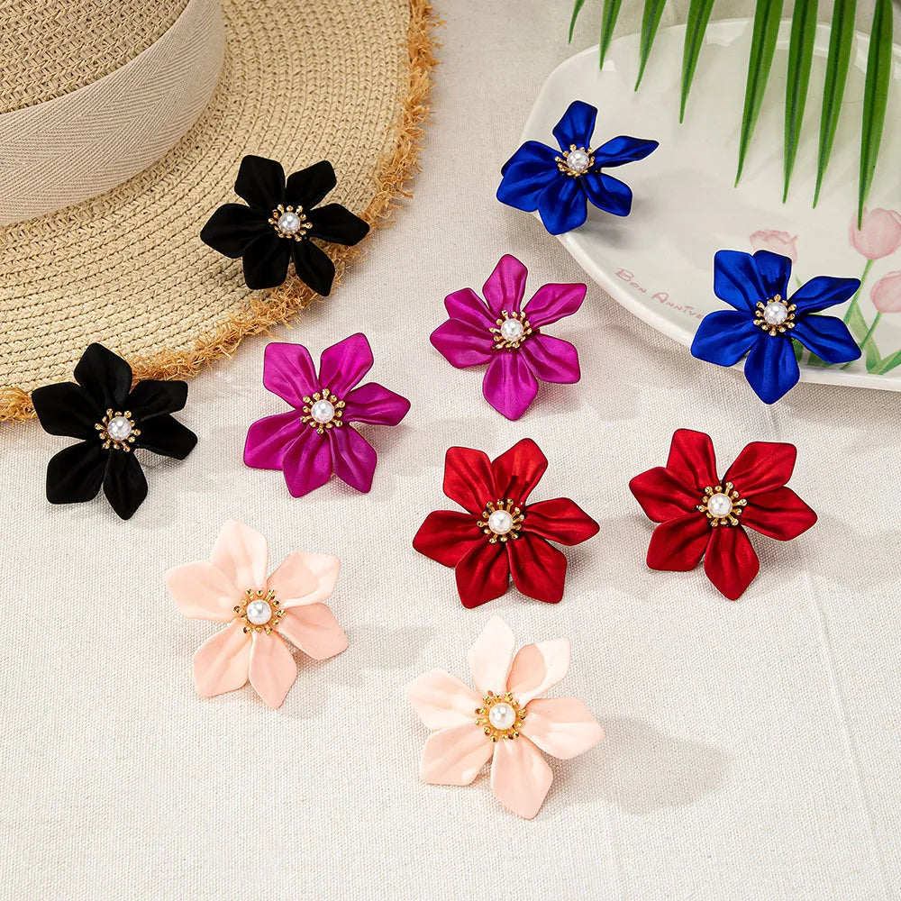 Pendientes de tuerca para mujer, flor, perla de imitación, Retro, elegancia, temperamento, regalo de fiesta, joyería de moda OL CE227