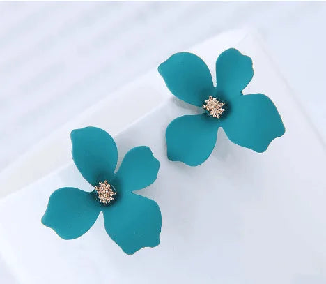 Pendientes de plata S925 con aguja para personas mayores, pétalos rojos, temperamento rojo, bonitos pendientes de flores pequeñas, joyería femenina, joyería de moda