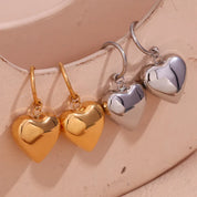 Pendientes elegantes de corazón