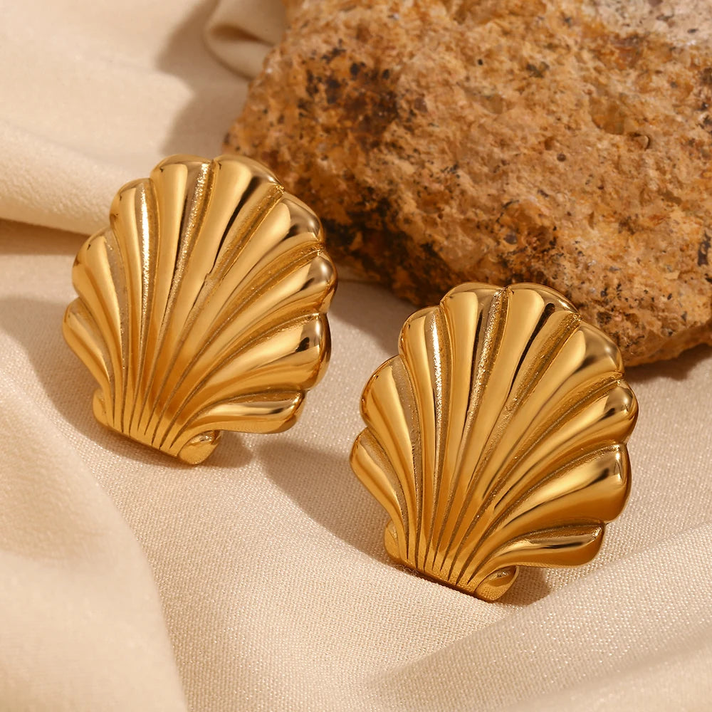 Pendientes de tuerca de concha para mujer, aretes de acero inoxidable 316L, resistentes al agua, hipoalergénicos, chapados en oro de 18K, regalo