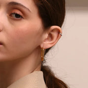 Pendientes elegantes con textura