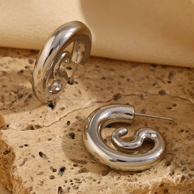 Pendientes de serpiente de oro