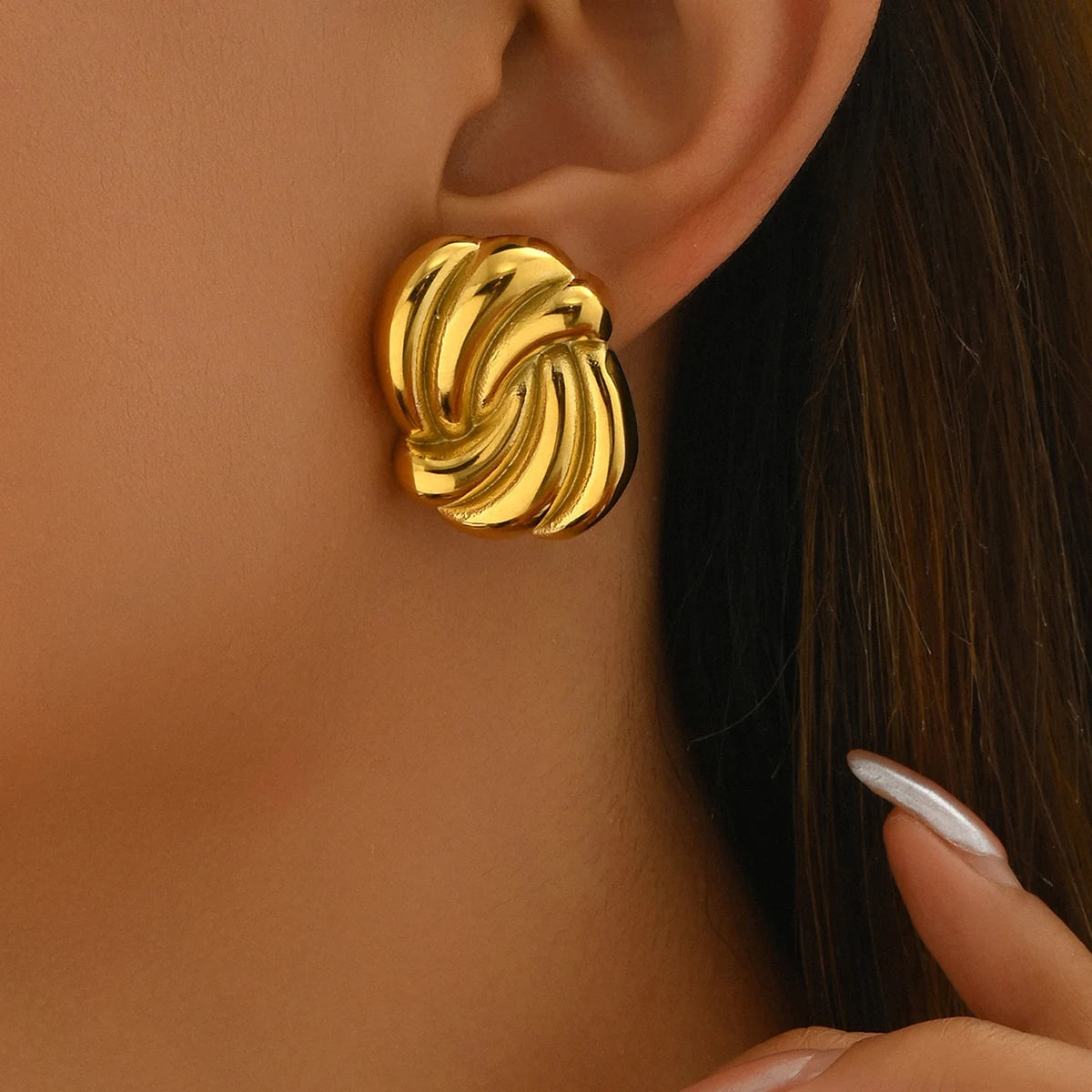 Pendientes geométricos de moda para mujer, pendientes de Metal de Color dorado para mujer, uso diario, estilo Simple, la mejor joyería Gitf