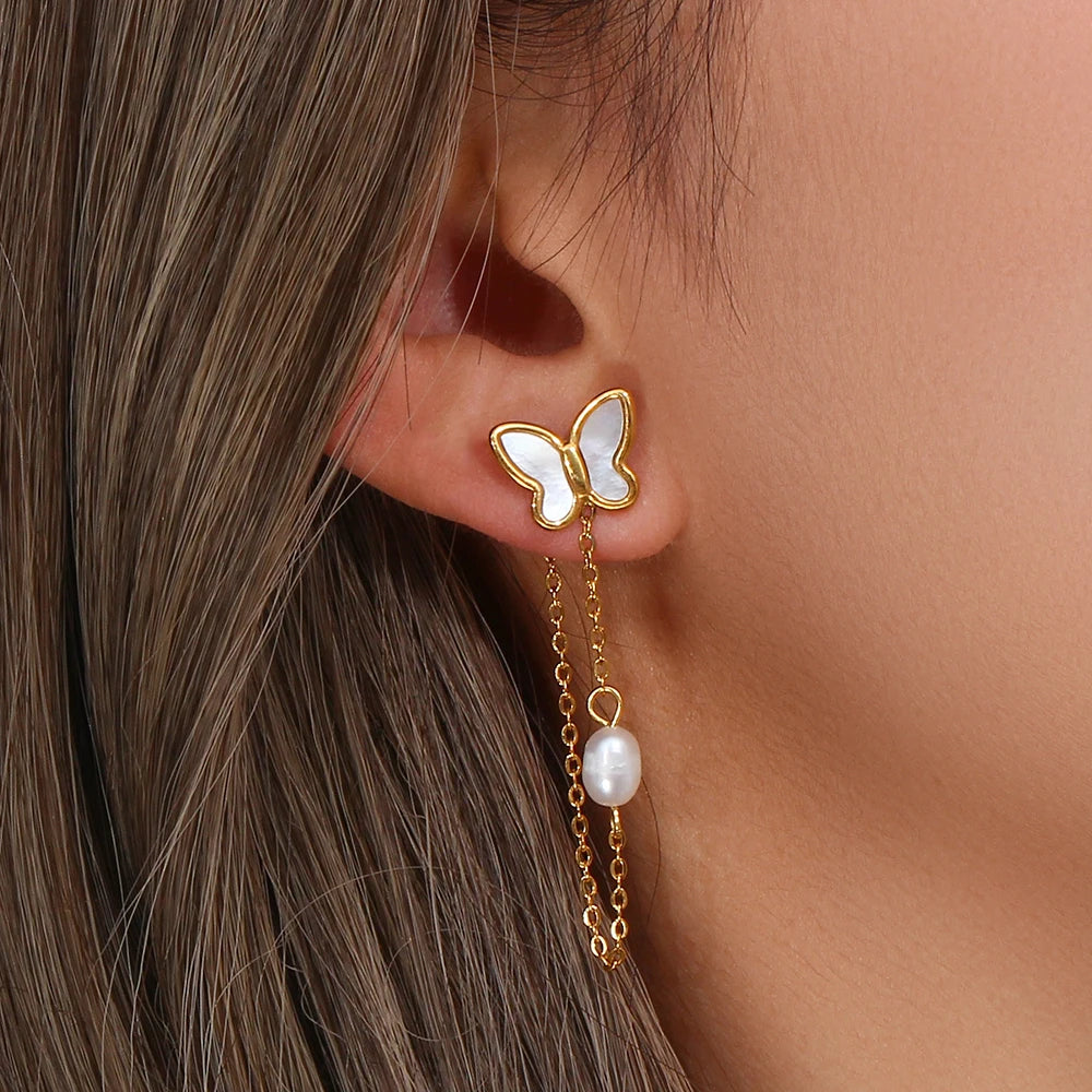 Elegantes pendientes de mariposa