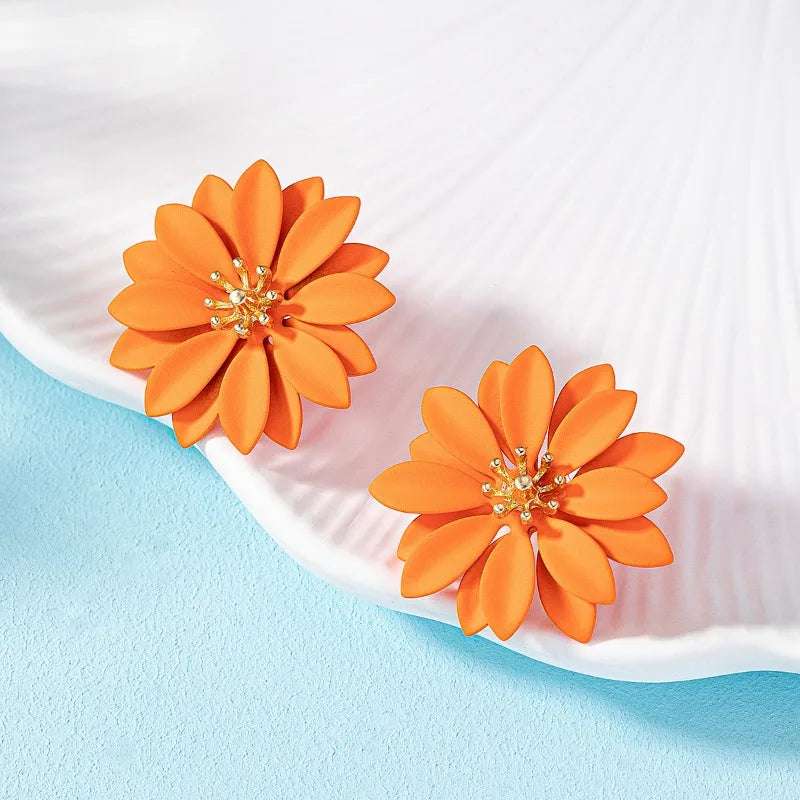 Pendientes de tuerca para mujeres y niñas, temperamento de flor de Metal esmaltado, accesorios para las orejas con personalidad Simple Popular, joyería de moda CE287